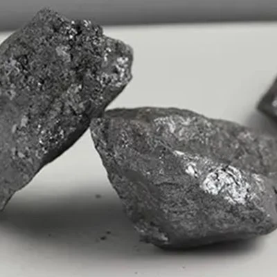 Высокоуглеродистый кусковый кремний металлургического сорта